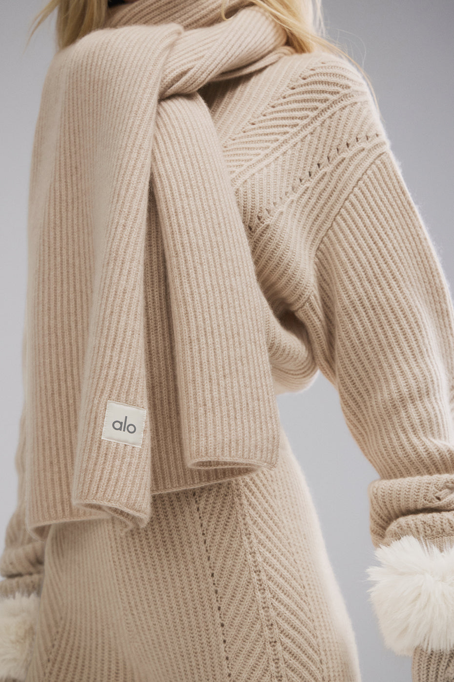 Alternative view of Courchevel Cashmere Scarf   Birch Heather