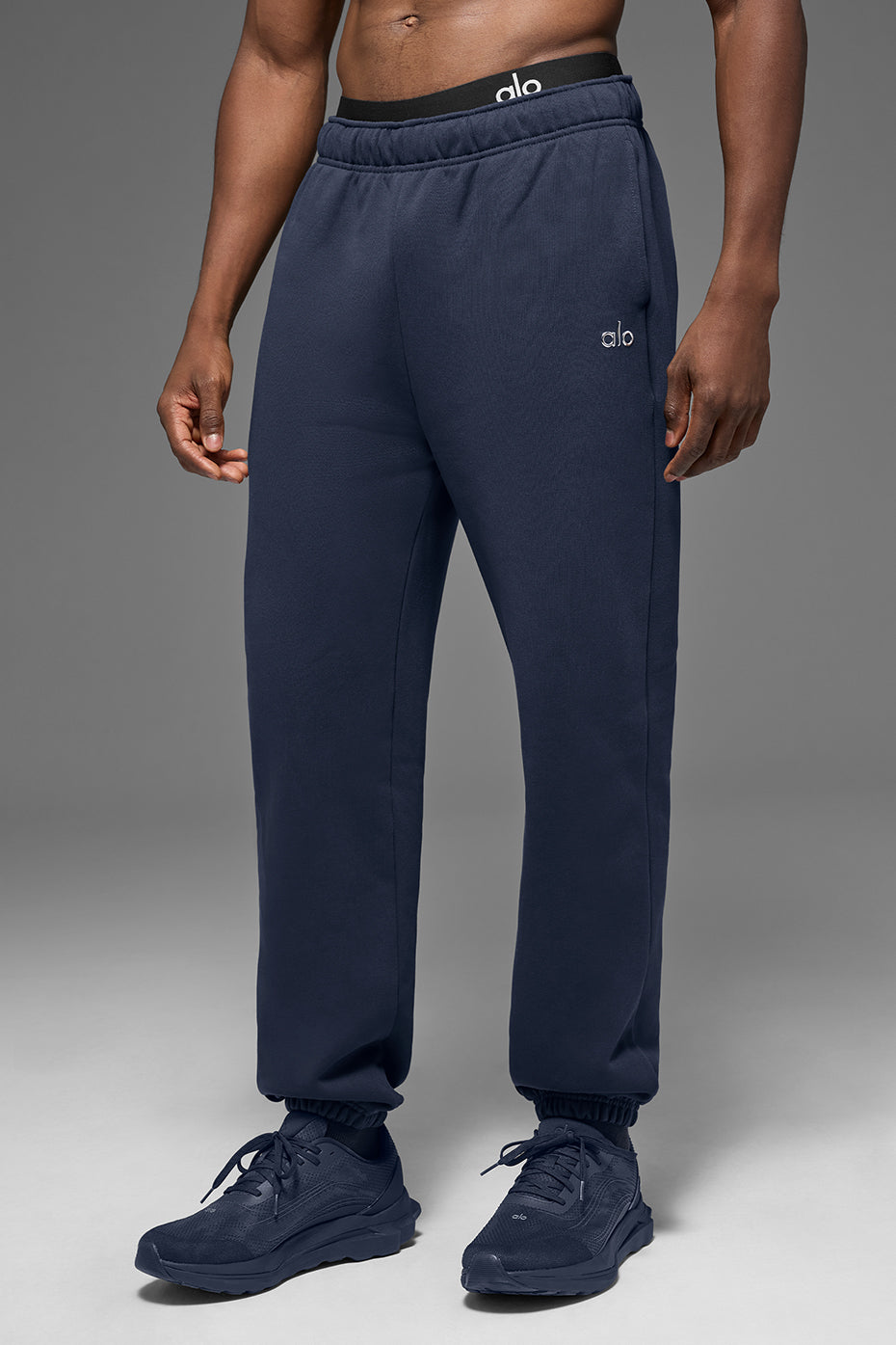 Accolade Sweatpant   Navy