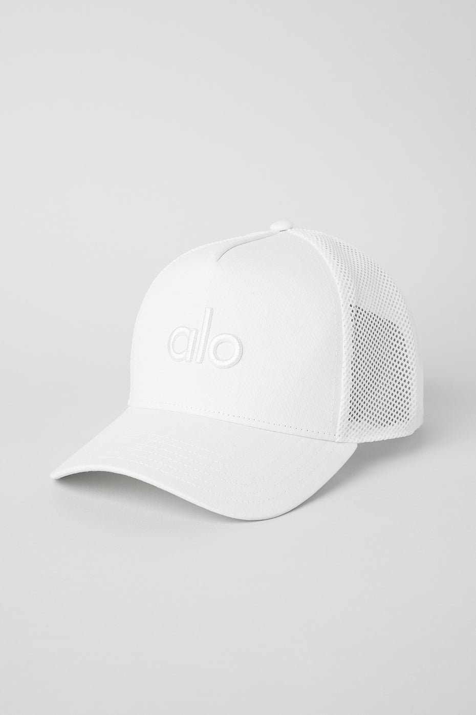 District Trucker Hat   White/White