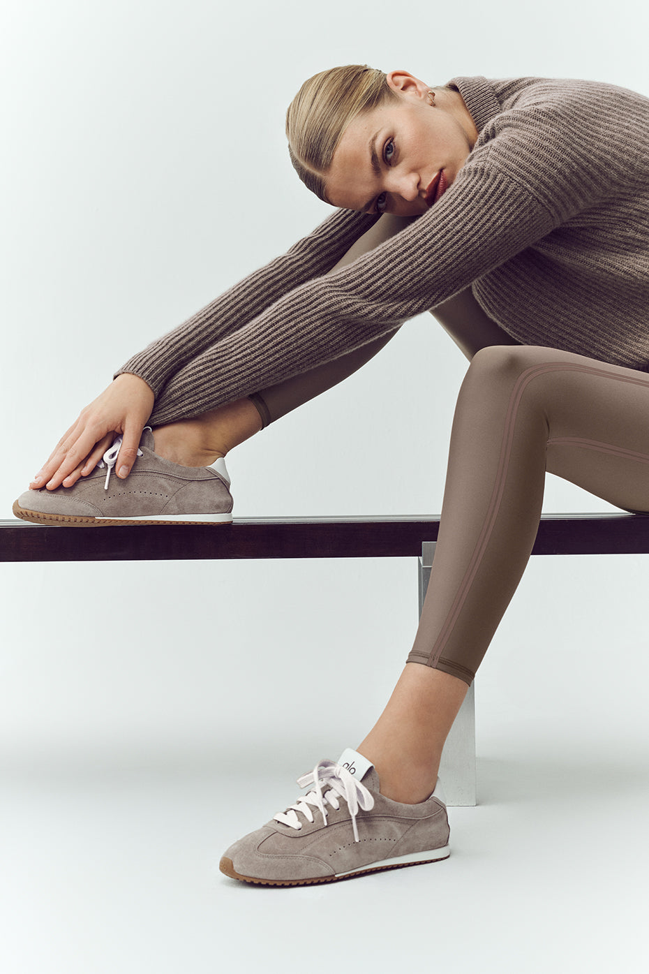 ALO Sunset Sneaker   Alpine Cocoa
