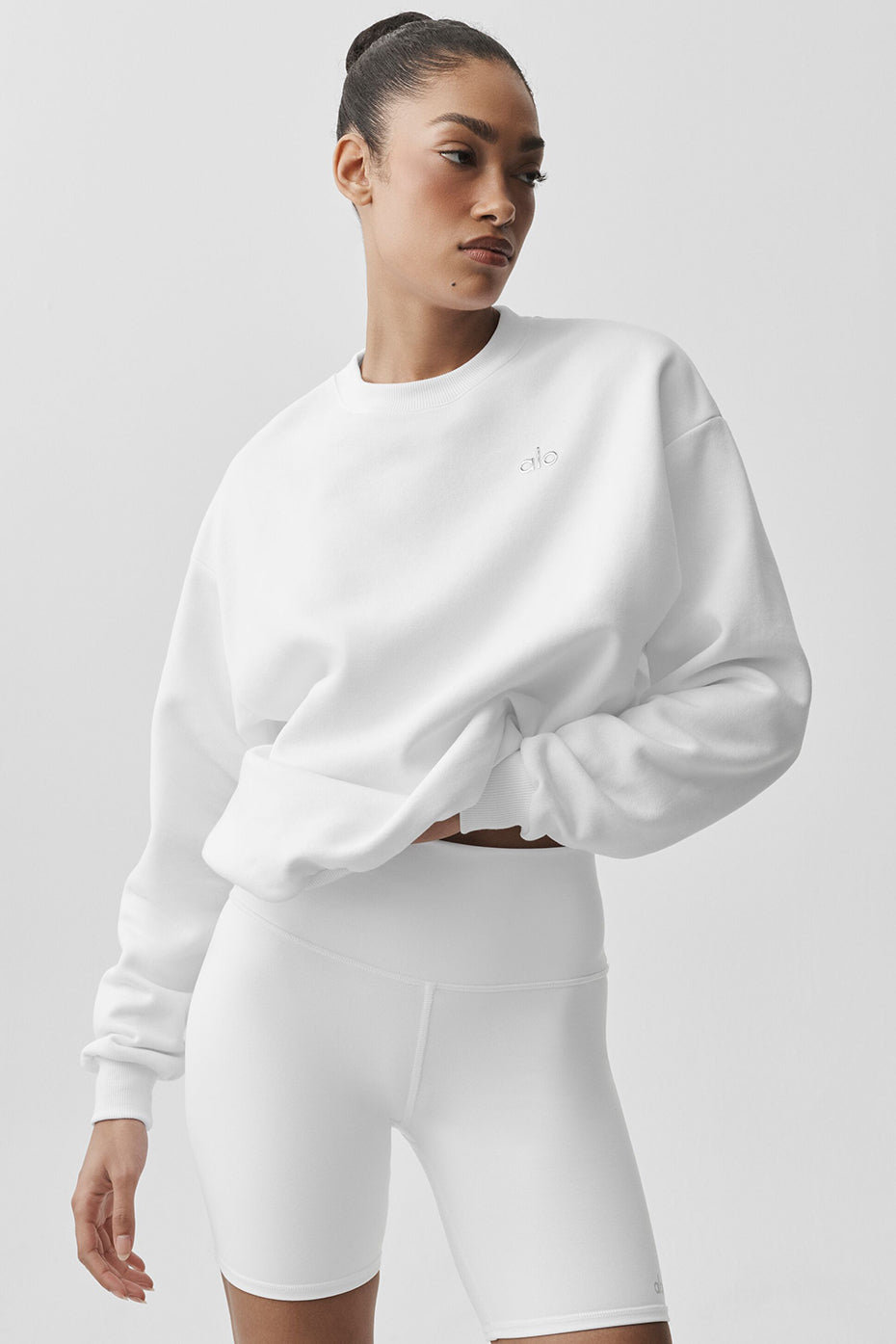 Accolade Crew Neck Pullover   White