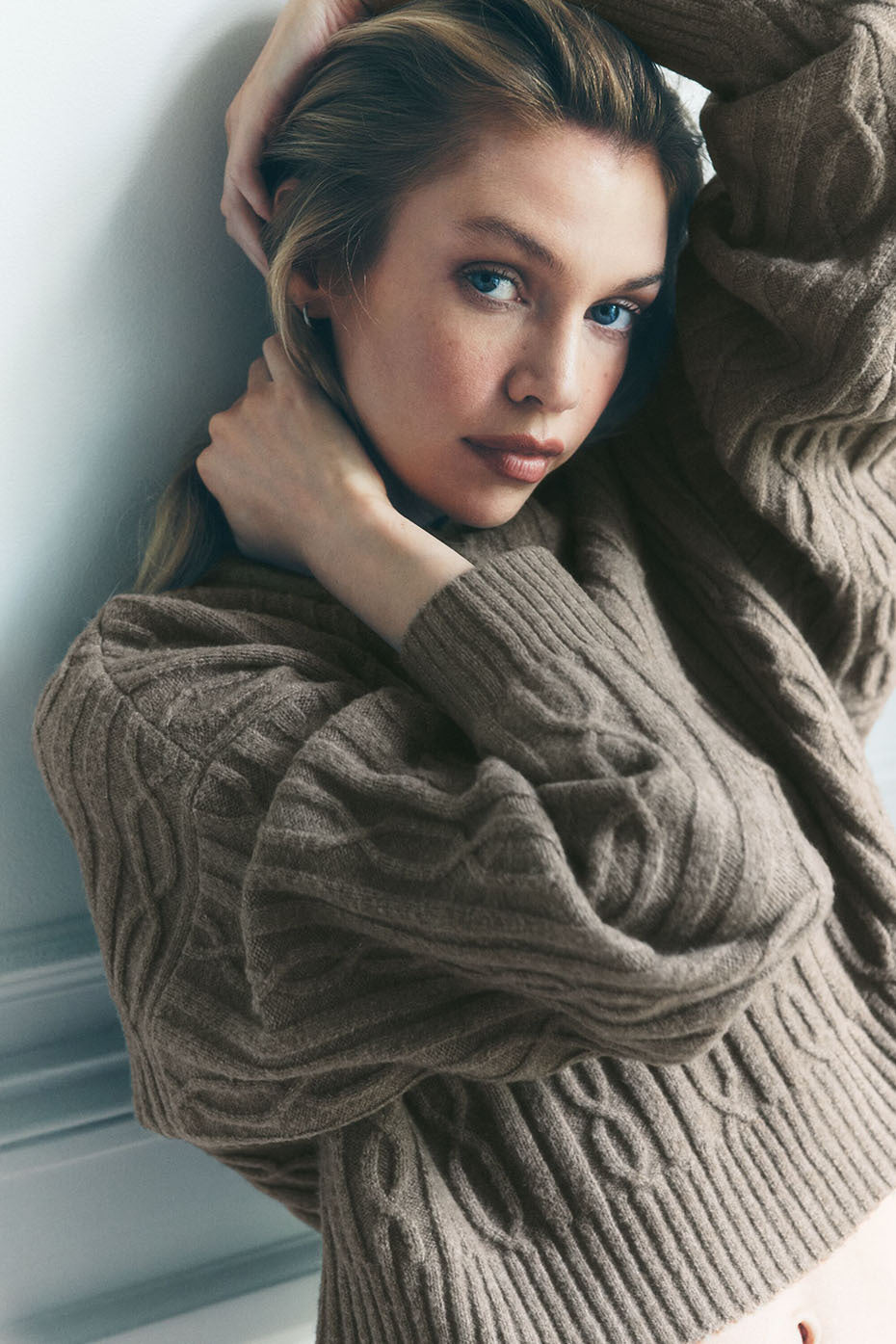 Cable Knit Winter Bliss Hoodie   Light Cocoa