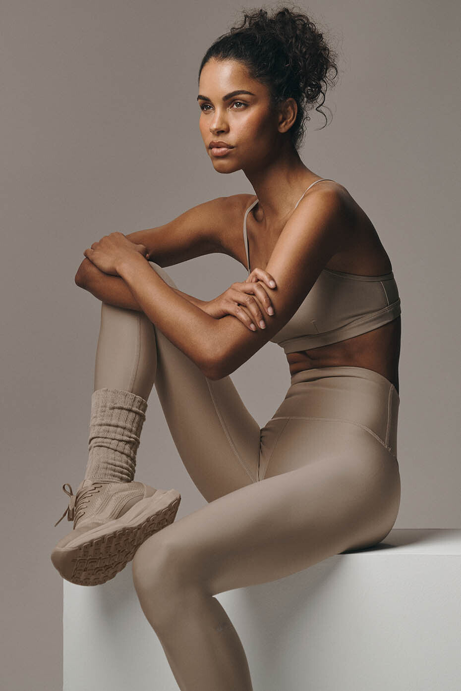 High Waist Airlift Legging   Gravel