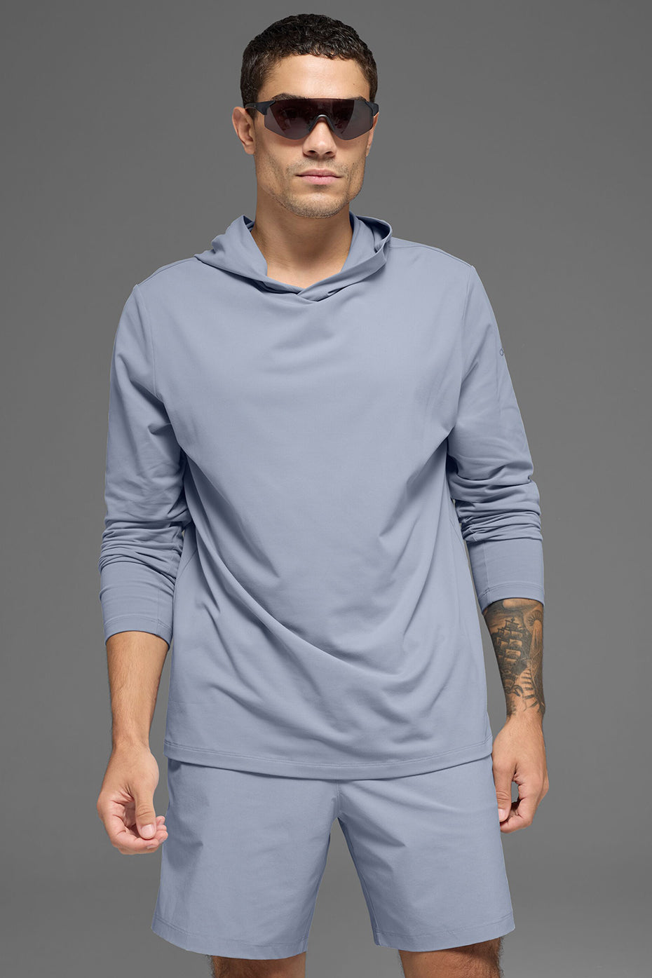 Alternative view of Conquer Reform Long Sleeve With Hood   Winter Frost