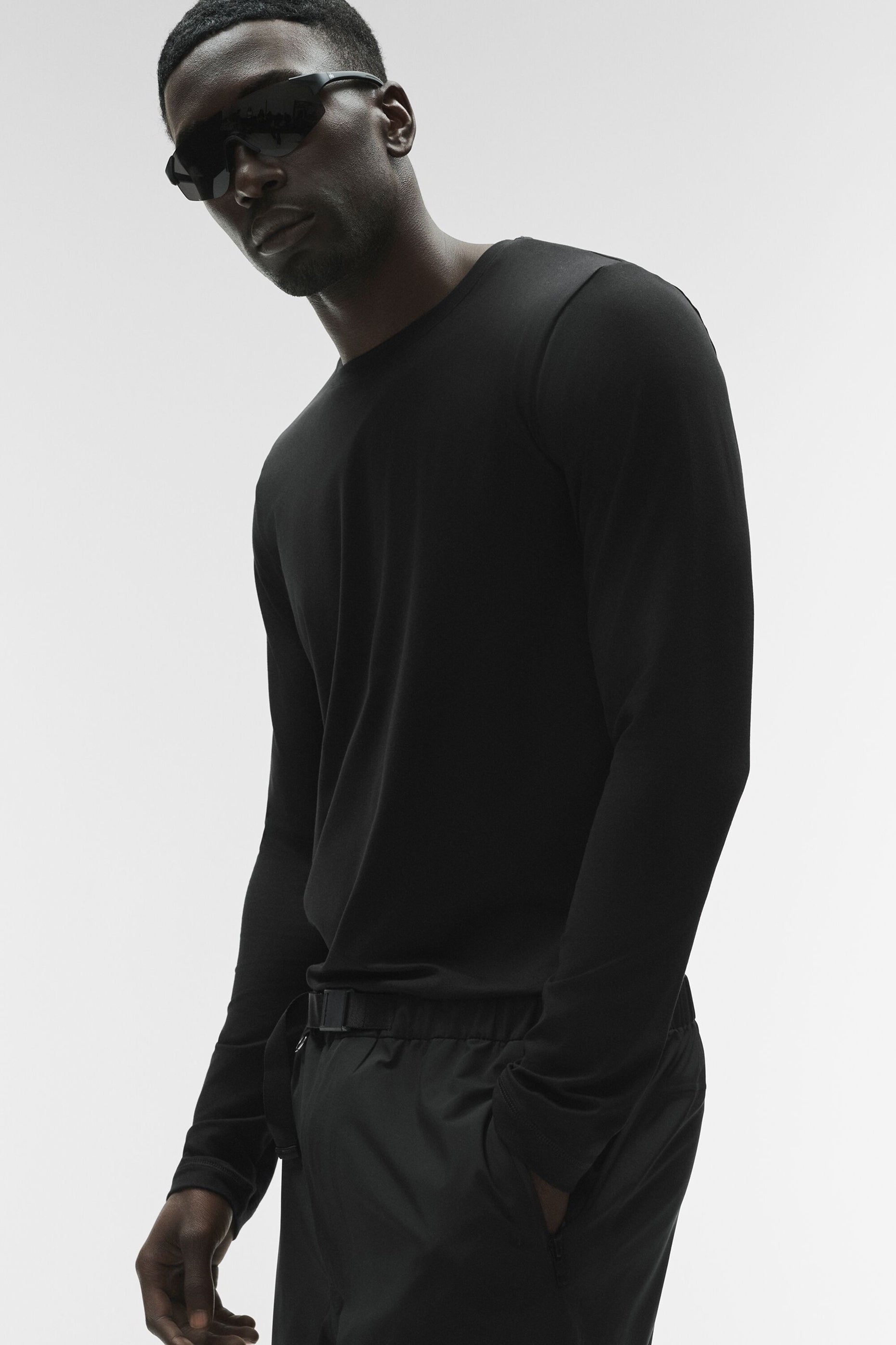 Conquer Reform Crewneck Long Sleeve   Black