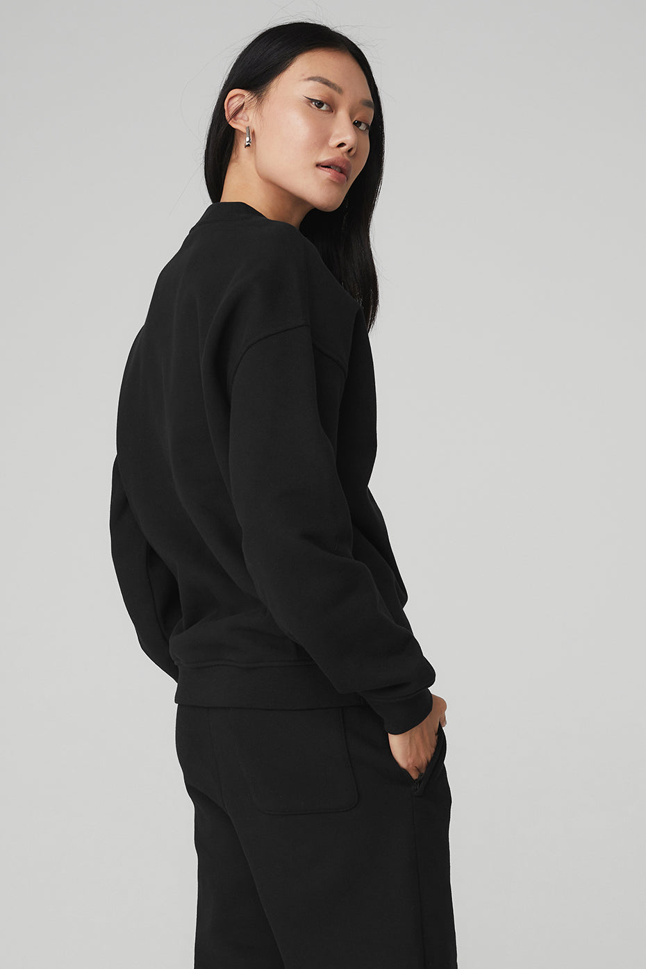 Alternative view of Renown Heavy Weight Crew Neck Pullover   Black