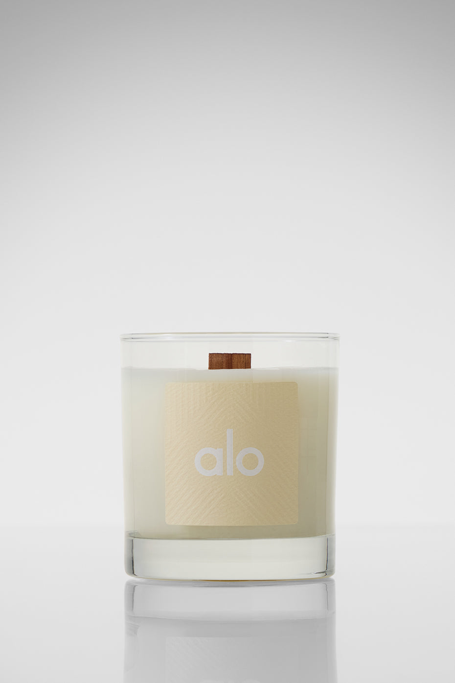 Alternative view of ALO Signature Candle   8 oz