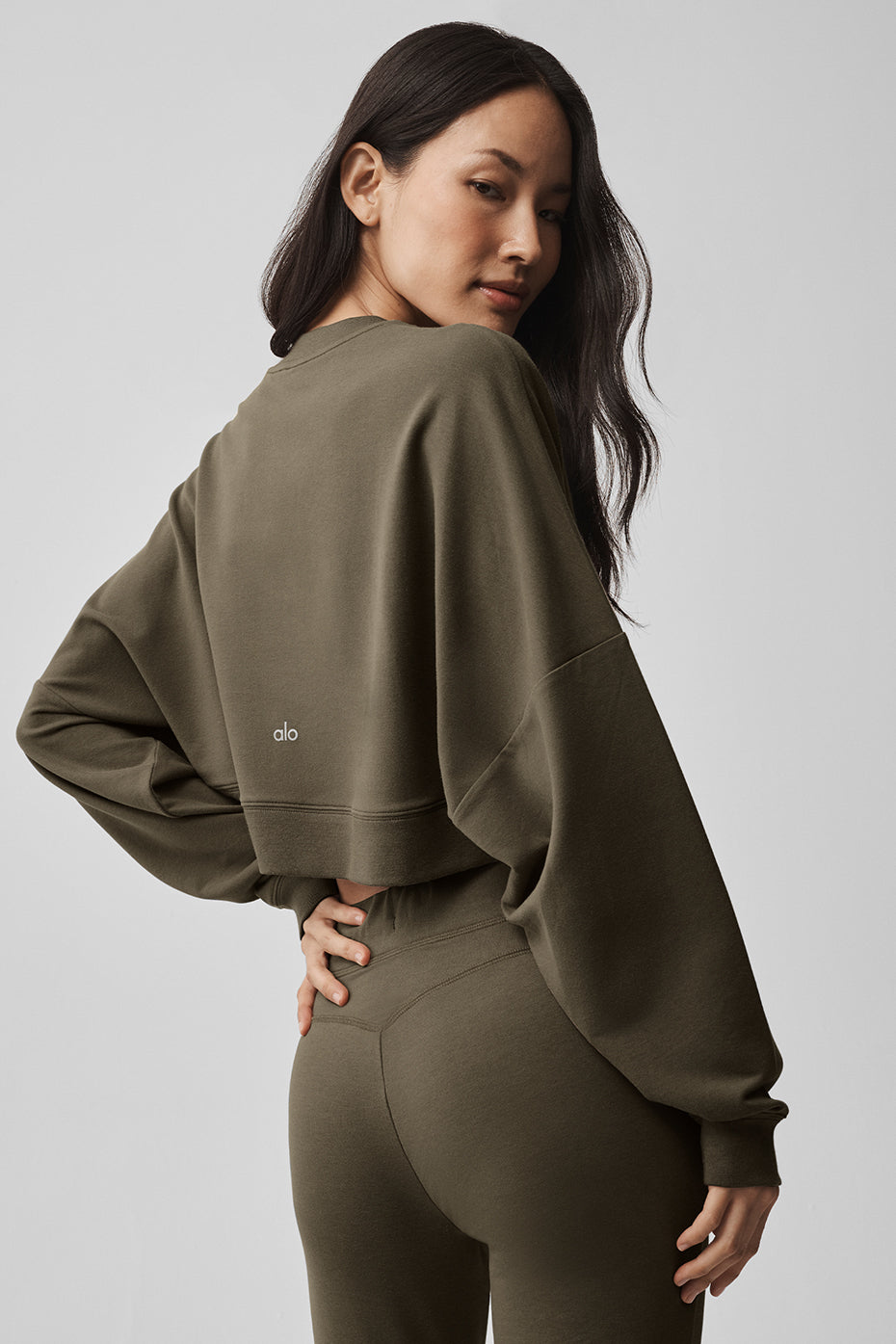 Alternative view of Cropped Sway Crew Neck Pullover   Olive Tree