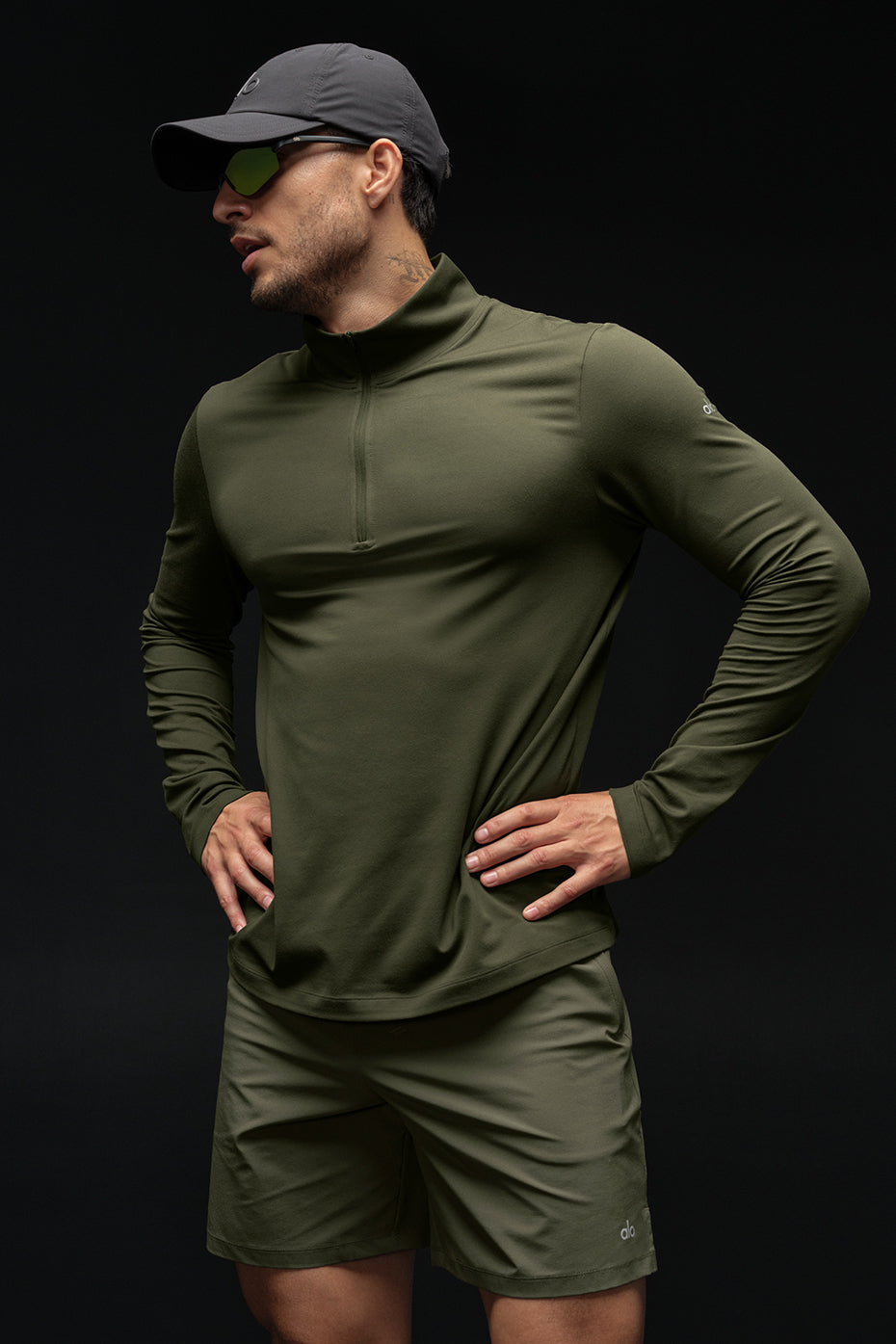 Conquer 1/4 Zip Reform Long Sleeve   Green Olive