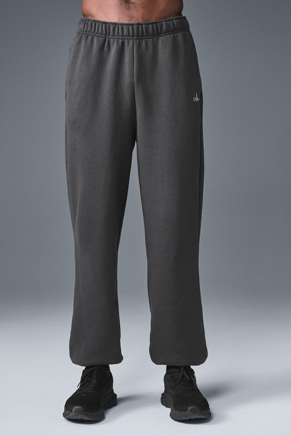 Accolade Sweatpant   Anthracite