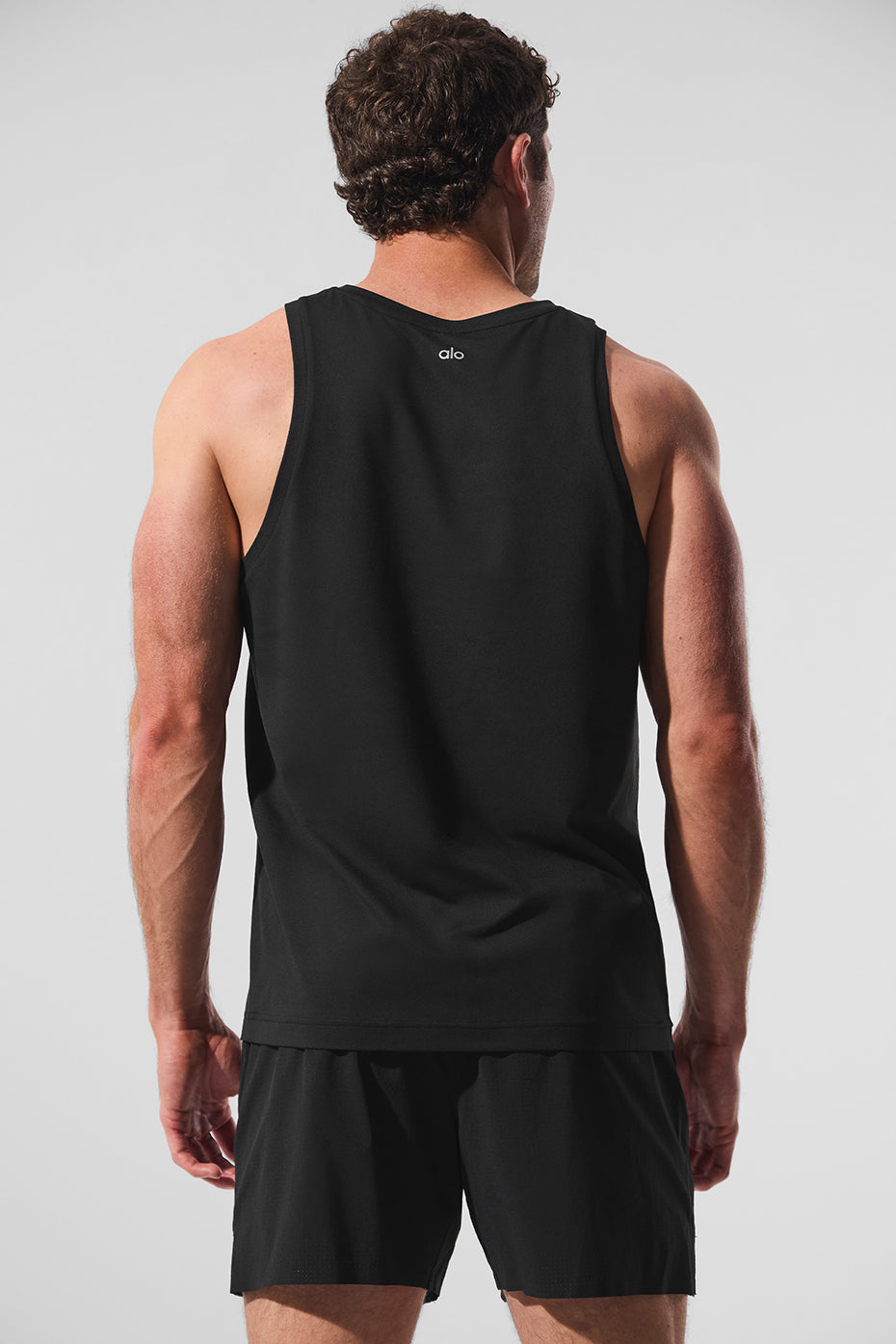 Alternative view of Conquer Tank   Black