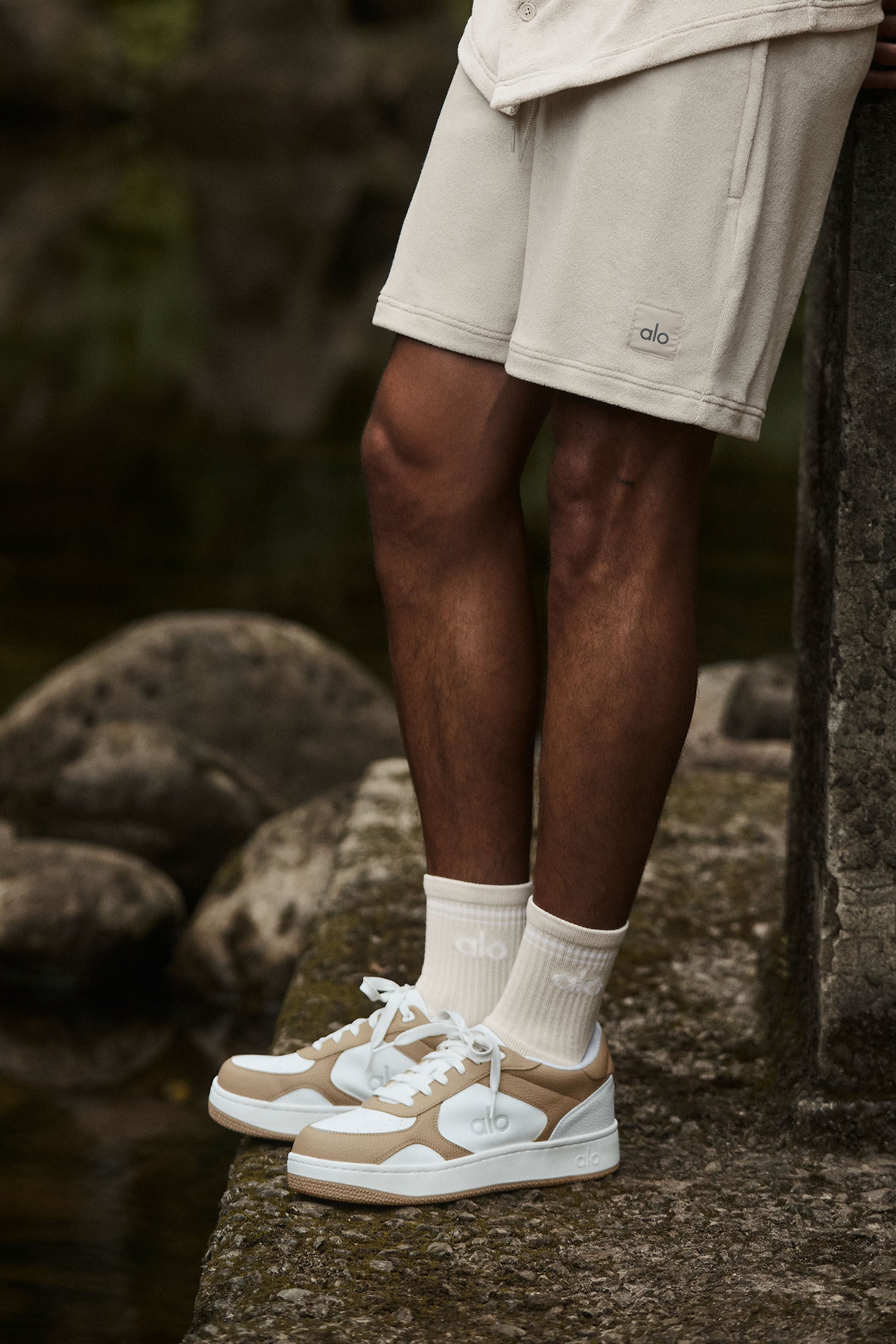 ALO Recovery Mode Sneaker   Gravel/White