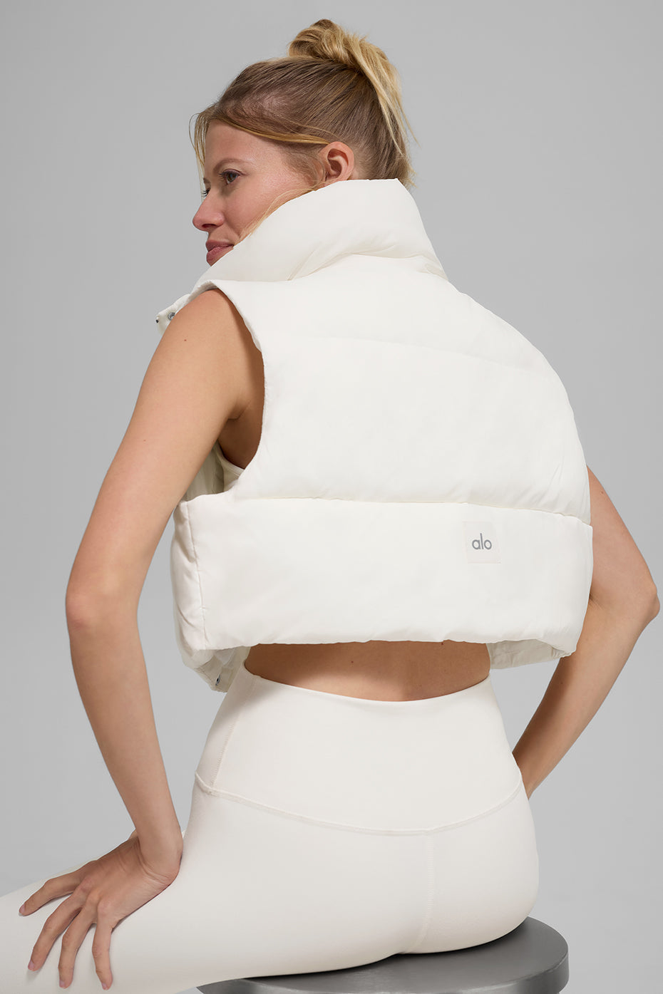 Alternative view of Cropped Gold Rush Puffer Vest   Ivory